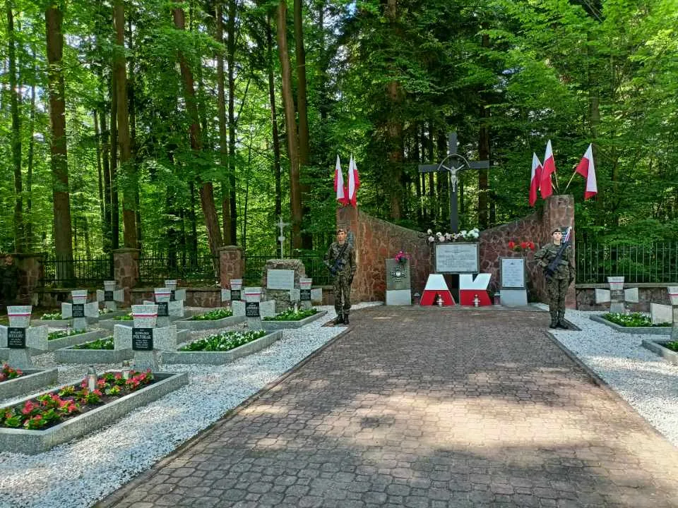 83. rocznica powstania cmentarza partyzanckiego Żołnierzy Armii Krajowej na Skarbowej Górze